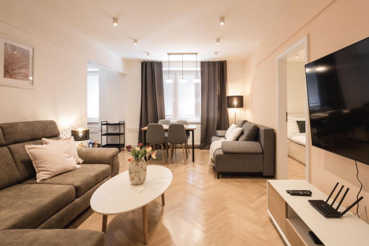 Flexihome Sk - Tolsteho - Free Parking On The Street - 2 Bedrooms Kosice Exterior photo